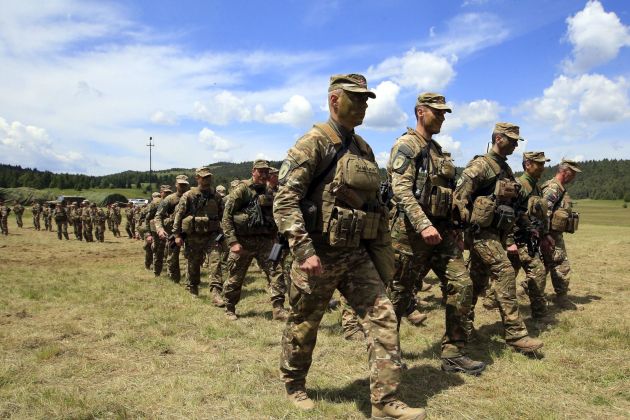 slovenska vojska vojaki bobo.jpg