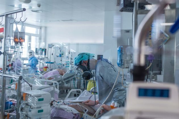 covid ukc ljubljana matej povse.jpg