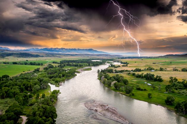 Veličastni Yellowstone.jpg