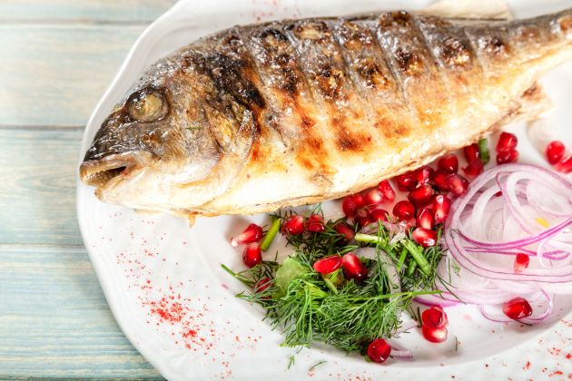 granatno jabolko, ribe .jpg