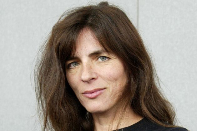 Mira Furlan (2).jpg