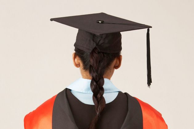 studentka diplomantka pf.jpg