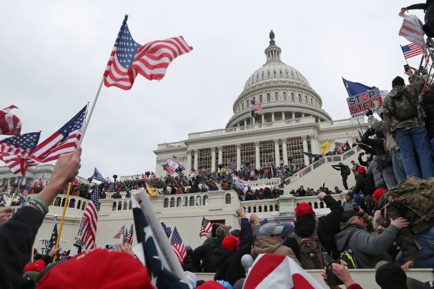 kapitol kongres trump napad 6. januar 2021 re.jpg