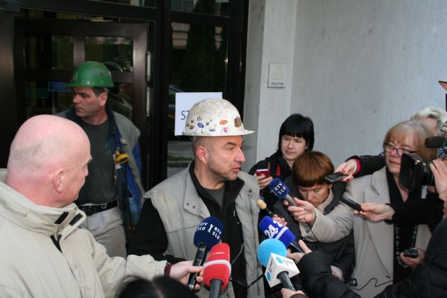 ANTON LISEC PRED NOVINARJI.JPG