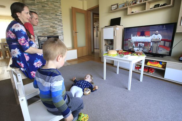 velika noc blagoslov jedi na daljavo bobo.jpg