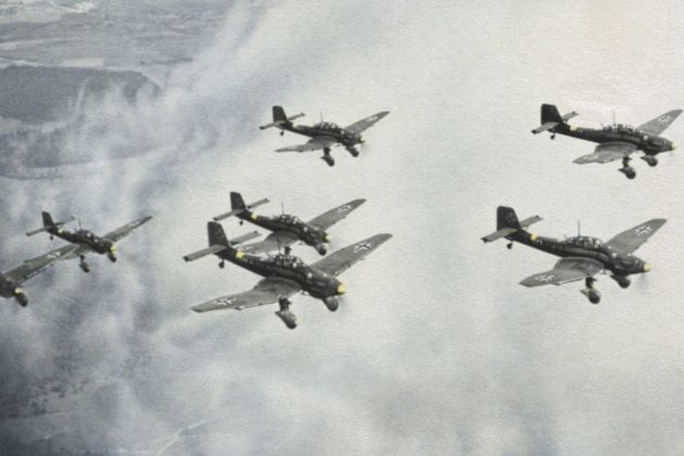 napad na jugoslavijo beograd nemci letala stuke pf.jpg