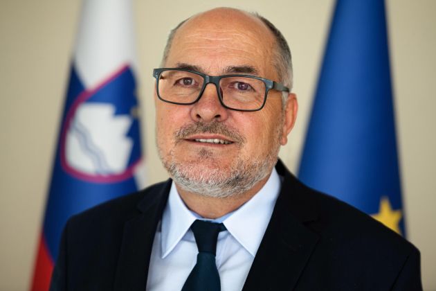 marjan dolinsek vlada.jpg