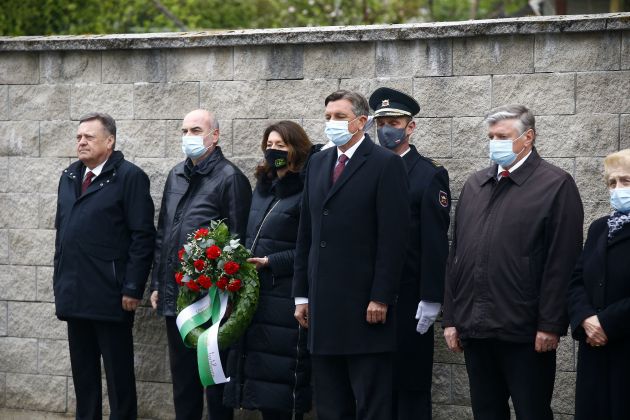 pahor jankovic krizman venec of bobo.JPG