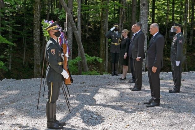 pahor jansa kocevski rog kren.jpg