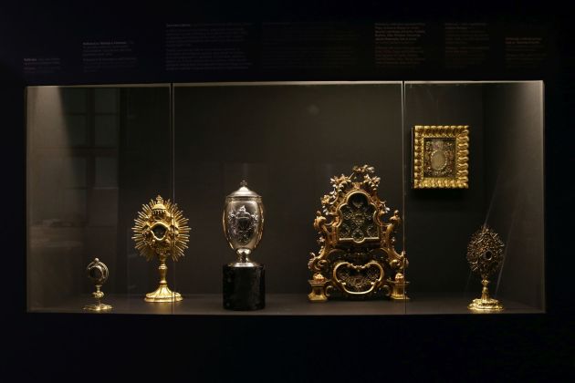 relikvije razstava.jpg