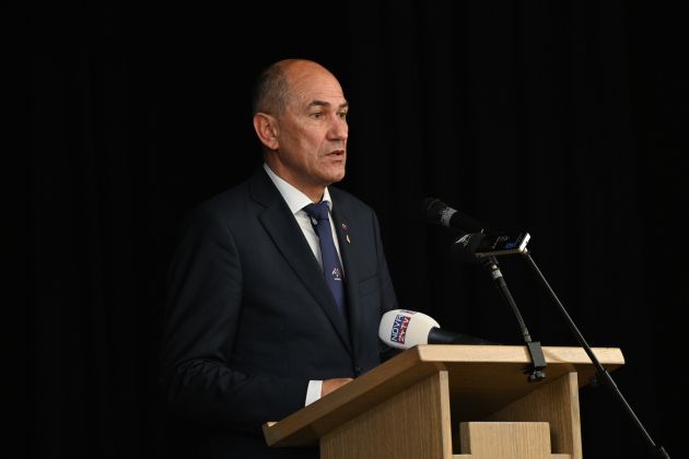 janez jansa tabor slovencev vlada.jpg