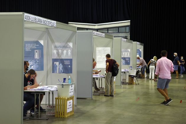 referendum voda gospodarsko razstavisce predcasno glasovanje.JPG