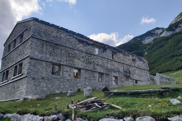 kocbekov dom korosica.jpg