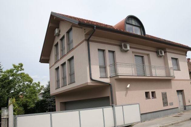 vila rozna dolina nepremicnine pl.jpg