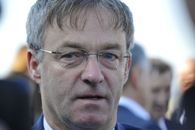 dusan olaj bobo2.jpg