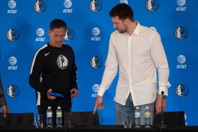 luka dončić mark cuban 22.JPG