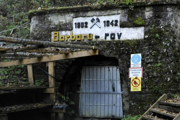 huda jama barbara rov.JPG