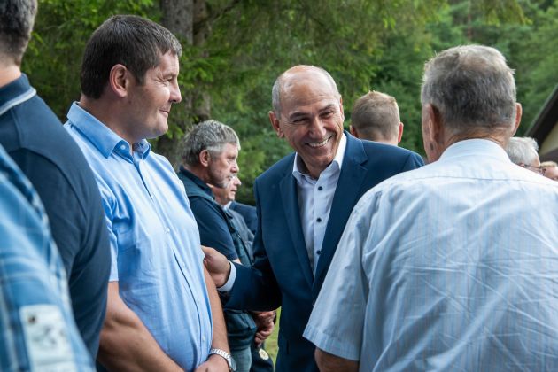 jansa veterani podstrmec vlada tw.jpg