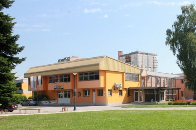 osnovna sola brezice.jpg