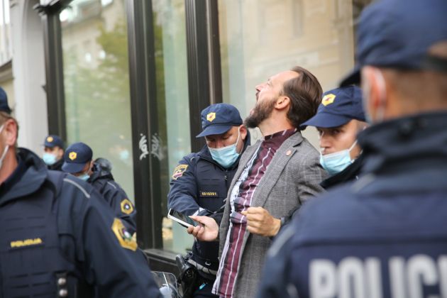 protest pct ljubljana 05.10.21 pl.JPG