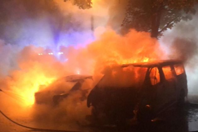 požar, avto, spodnje črnuče.jpg