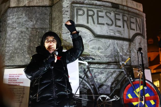 svetlana makarovic protest bobo.JPG