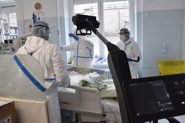 epidemija, splošna-bolnišnica-jesenice, koronavirus, covid-19, november, 2021