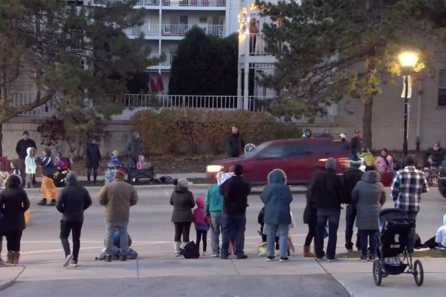 Waukesha, avto, parada.jpg