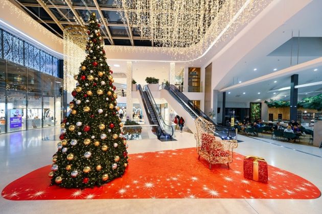 Praznično vzdušje v Cityparku.jpg