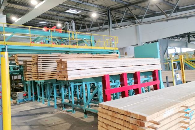 Podjetje Ante bo lahko z novo linijo izdelalo preko 100.000 m³ plošč na leto.jpg