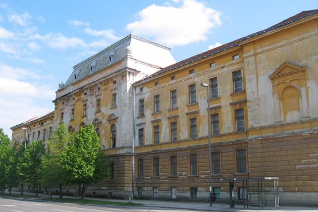 vojasnica roska wiki.jpg