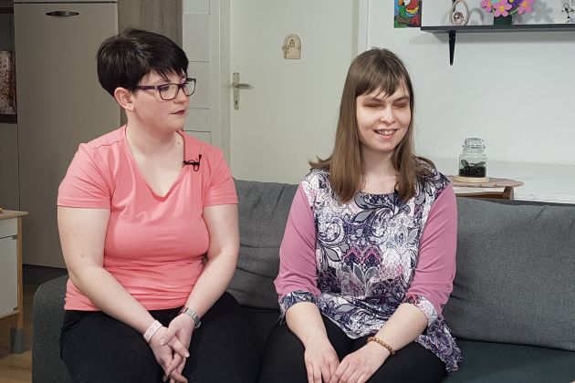 APOLONIJA IN ANJA.jpg