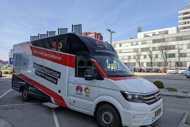 Predstavitveno vozilo Huawei SOLAR Roadshow.jpg