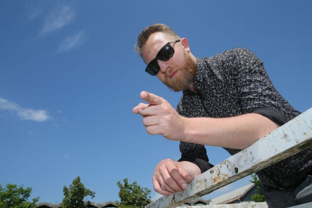 aleksander pozvek pl.jpg