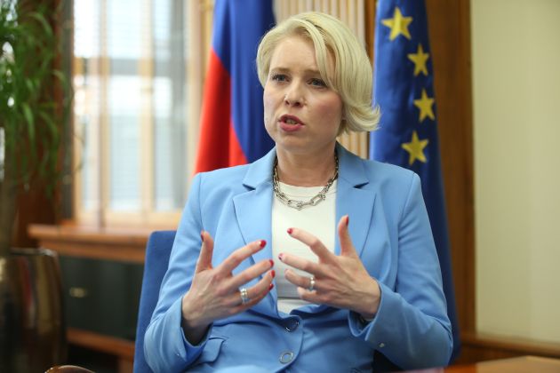 Urška Klakočar Zupančič3.JPG