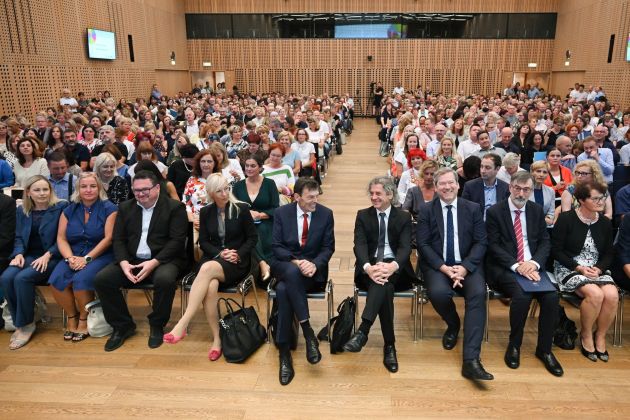 ravnatelji golob sta.jpg