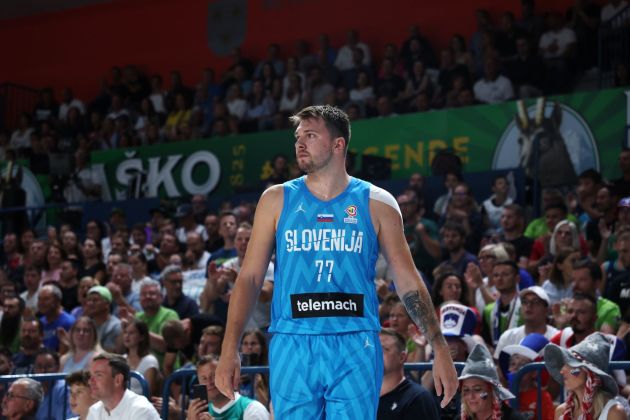 luka doncic bobo (2).JPG