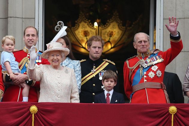 windsorji elizabeta philip harry william.jpg