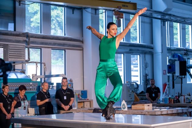 Po Lapitecu je flamenko odplesala znana glasbena ustvarjalka in plesalka Urška Centa .jpg