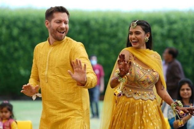 mark boris andrijanic dhruti poroka indija1.jpg