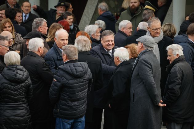 jankovic kucan pogreb zemljaric sta.jpg