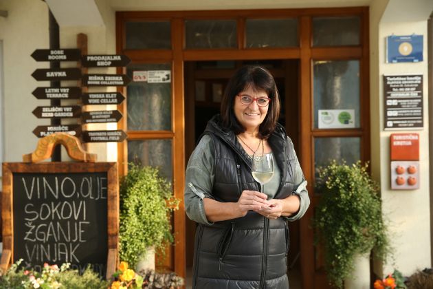 UV-slavica grobelnik-pl.JPG