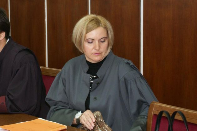 anica sostaric-SLOVENSKE NOVICE.jpg