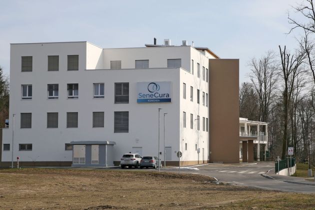 senecura komenda pl.jpg