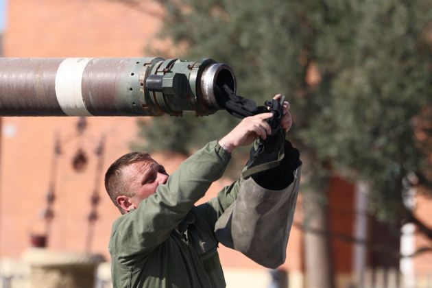 ukrajina, vojak, trening, tank, zaragoza.jpg