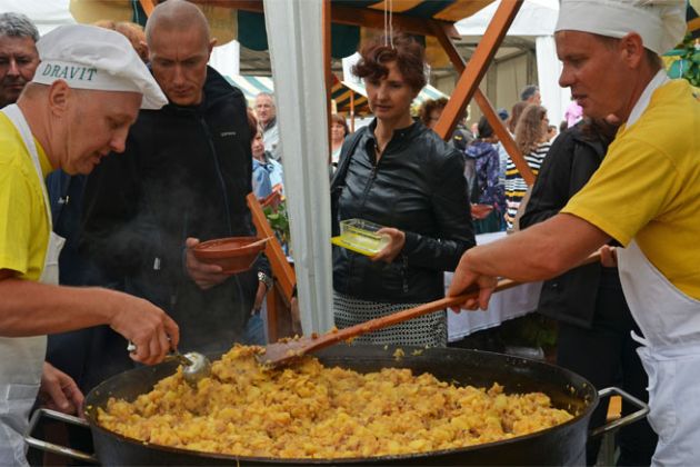 prazen_krompir_velenje_jezero_2017