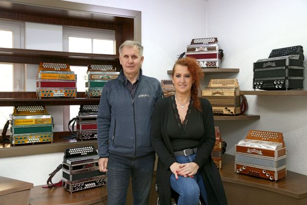 ciril burgar vesna razgorsek pl.jpg