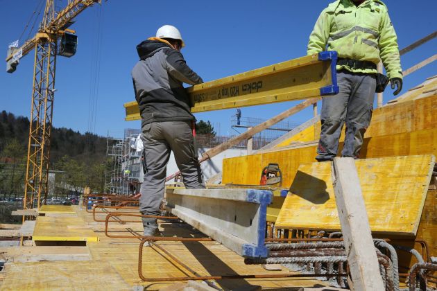 gradbisce delavci pl.jpg