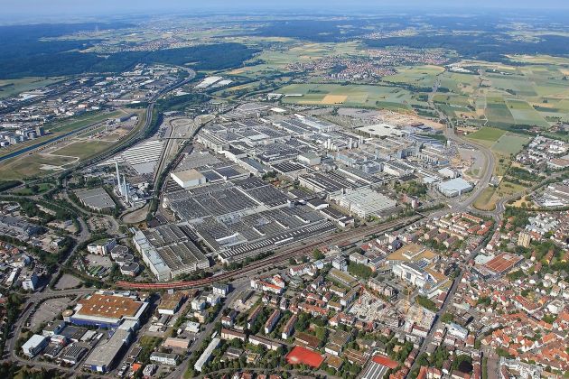 mercedes tovarna sindelfingen stuttgart.jpeg