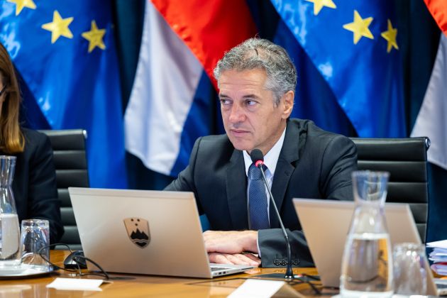 robert golob vlada2 (2).jpg